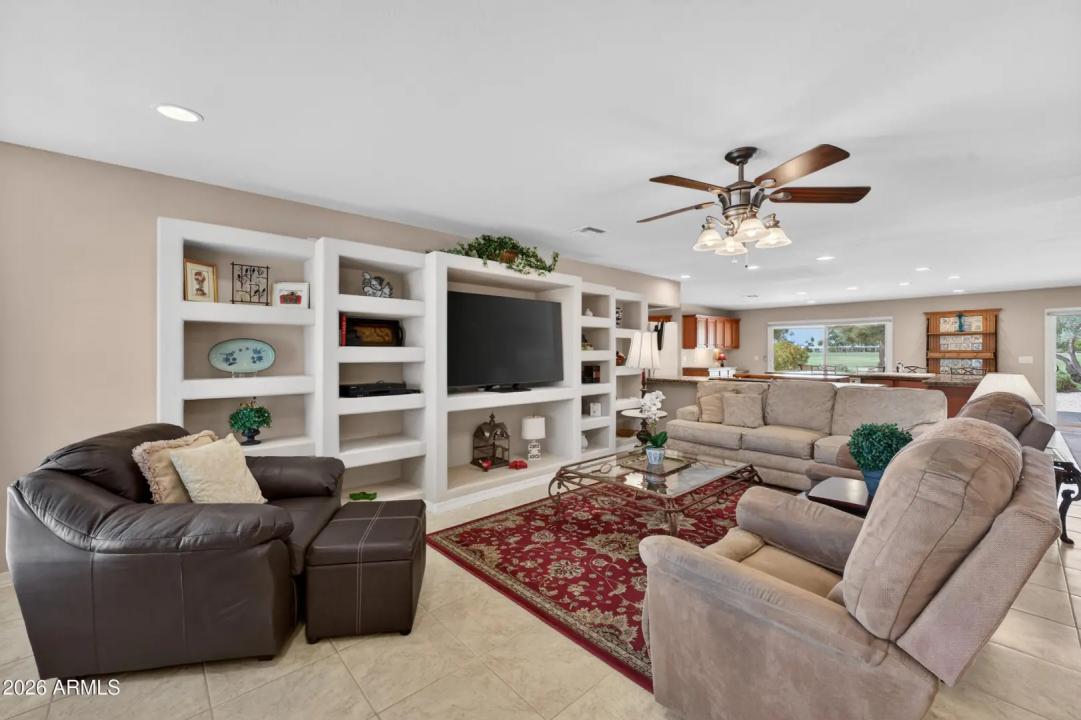 Real Estate Picture 8