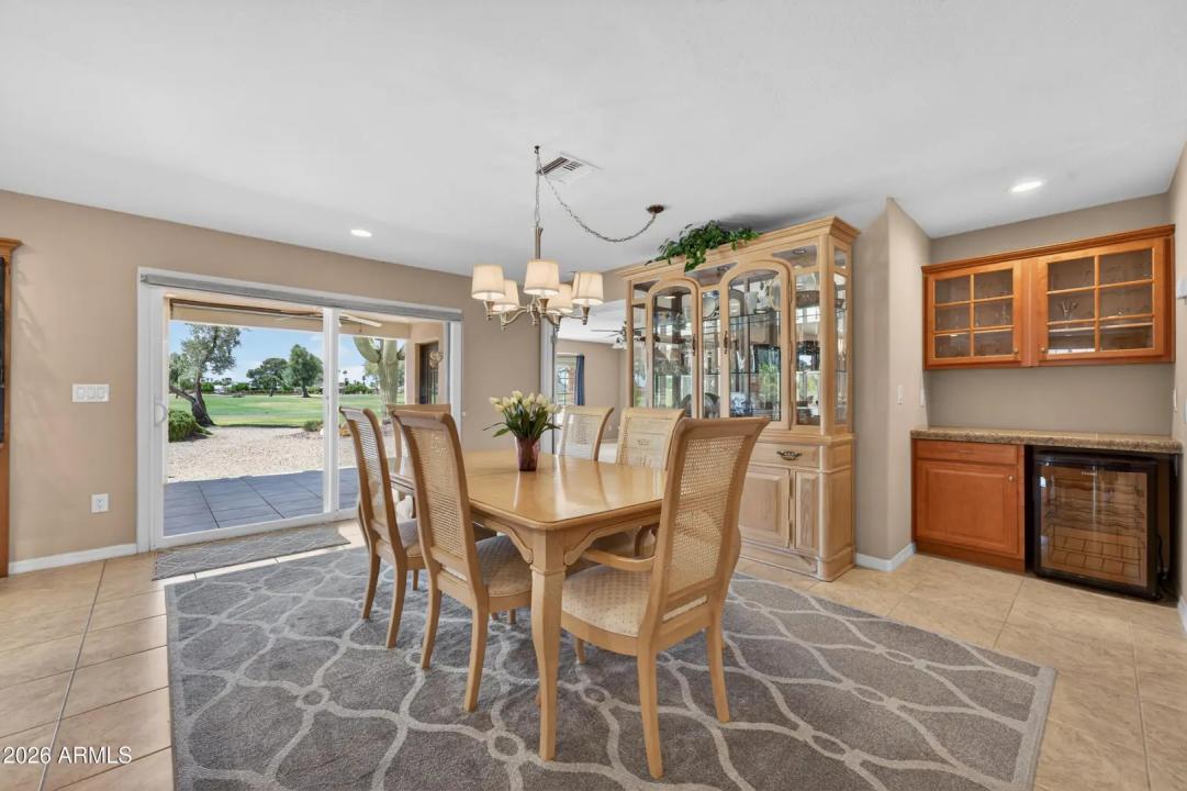 Real Estate Picture 11