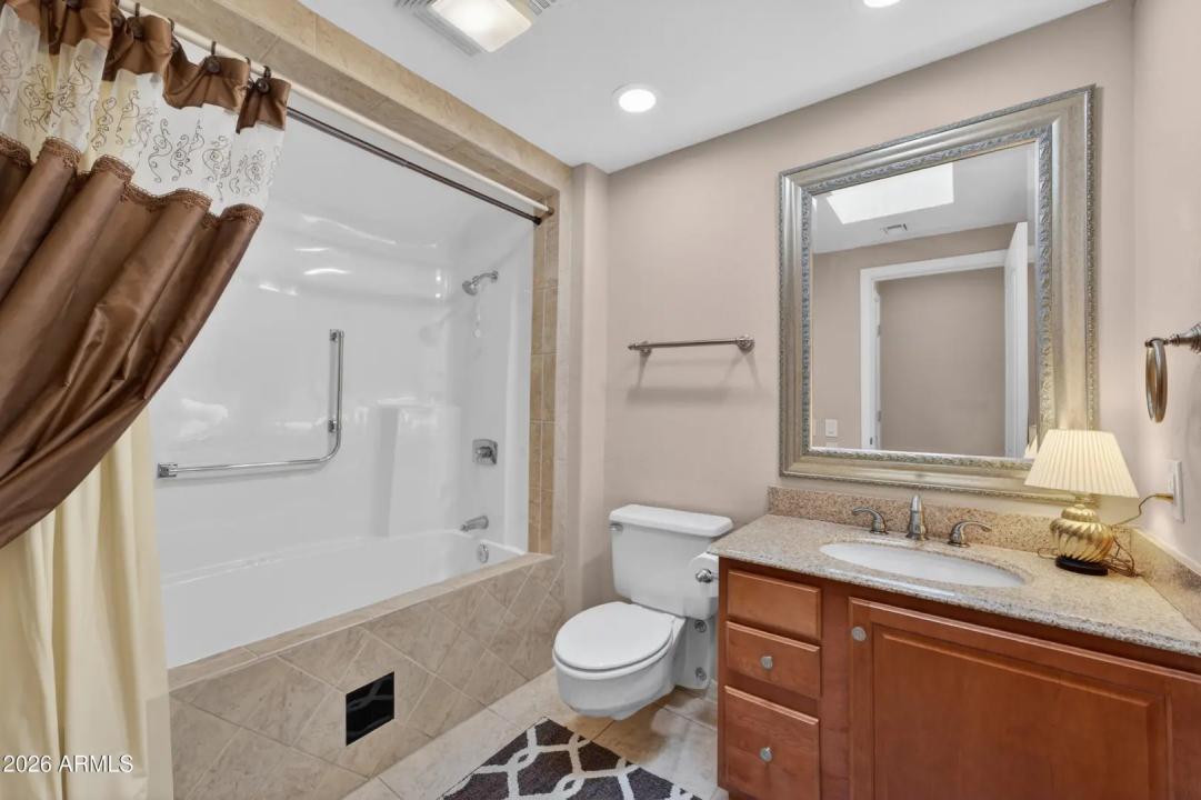 Real Estate Picture 38