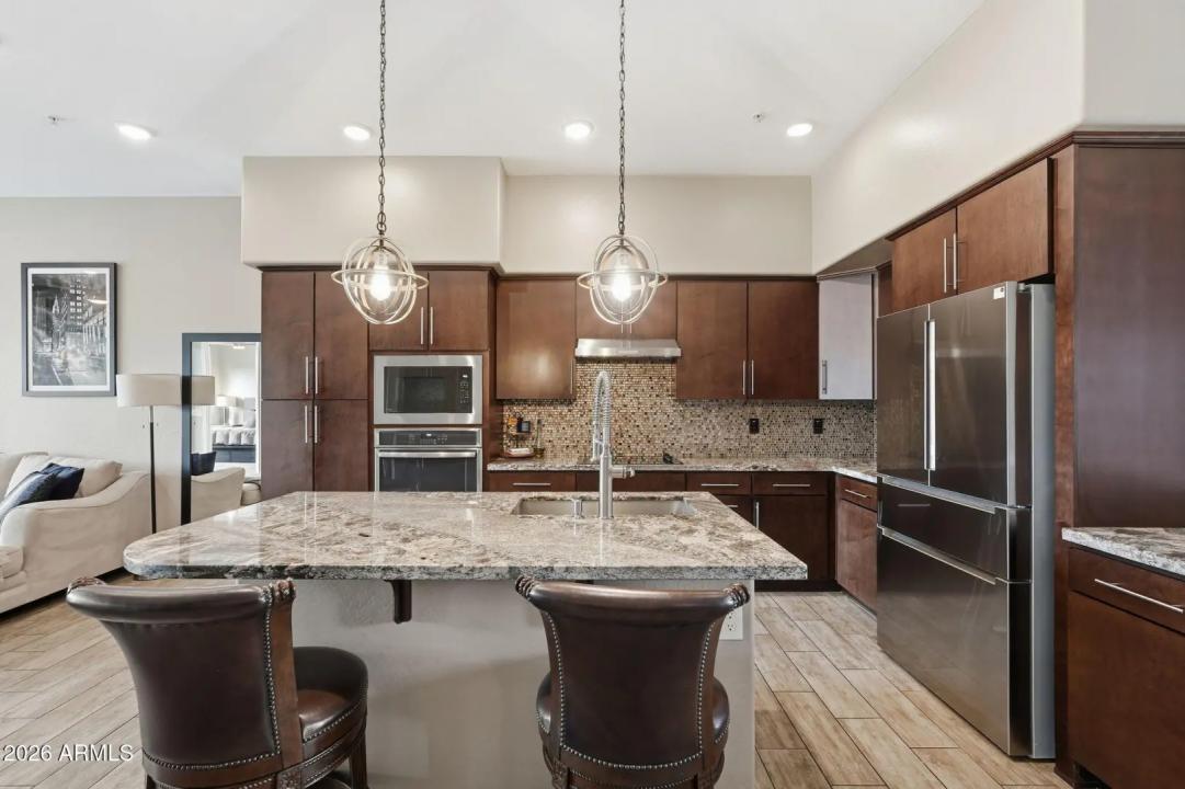 Real Estate Picture 6