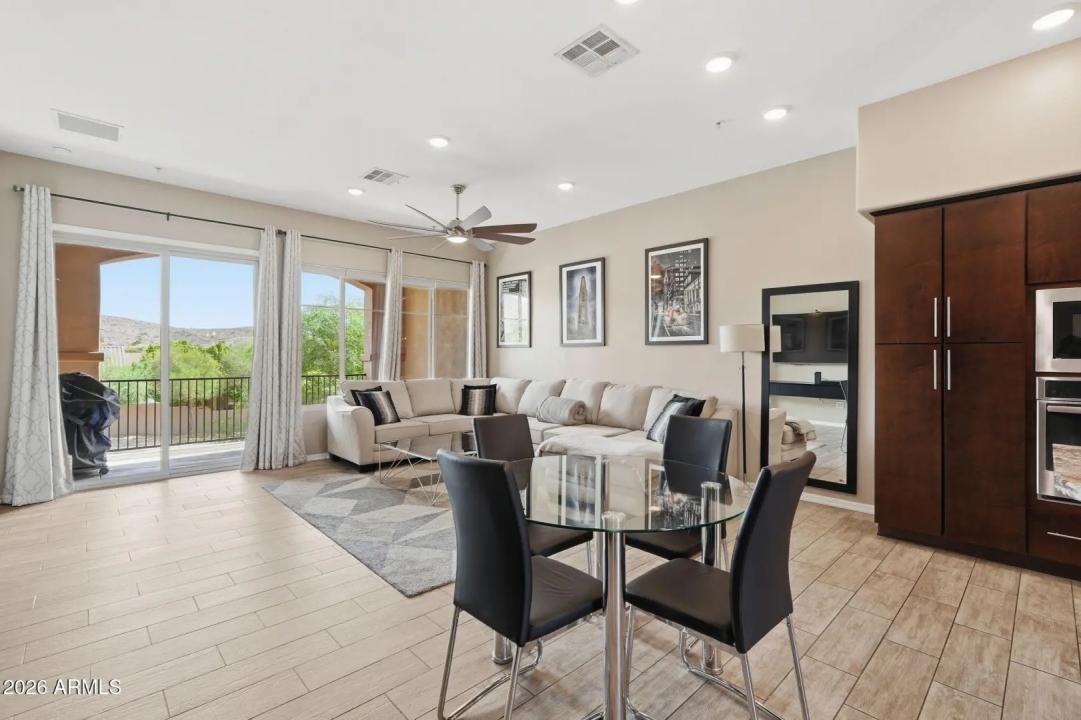 Real Estate Picture 11
