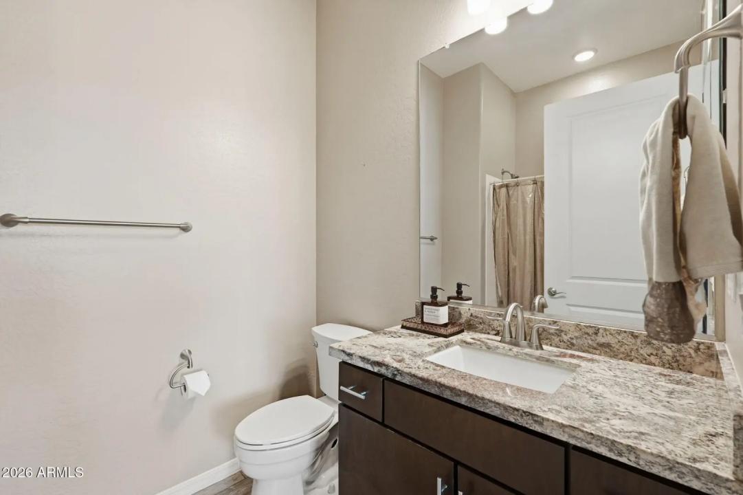 Real Estate Picture 20