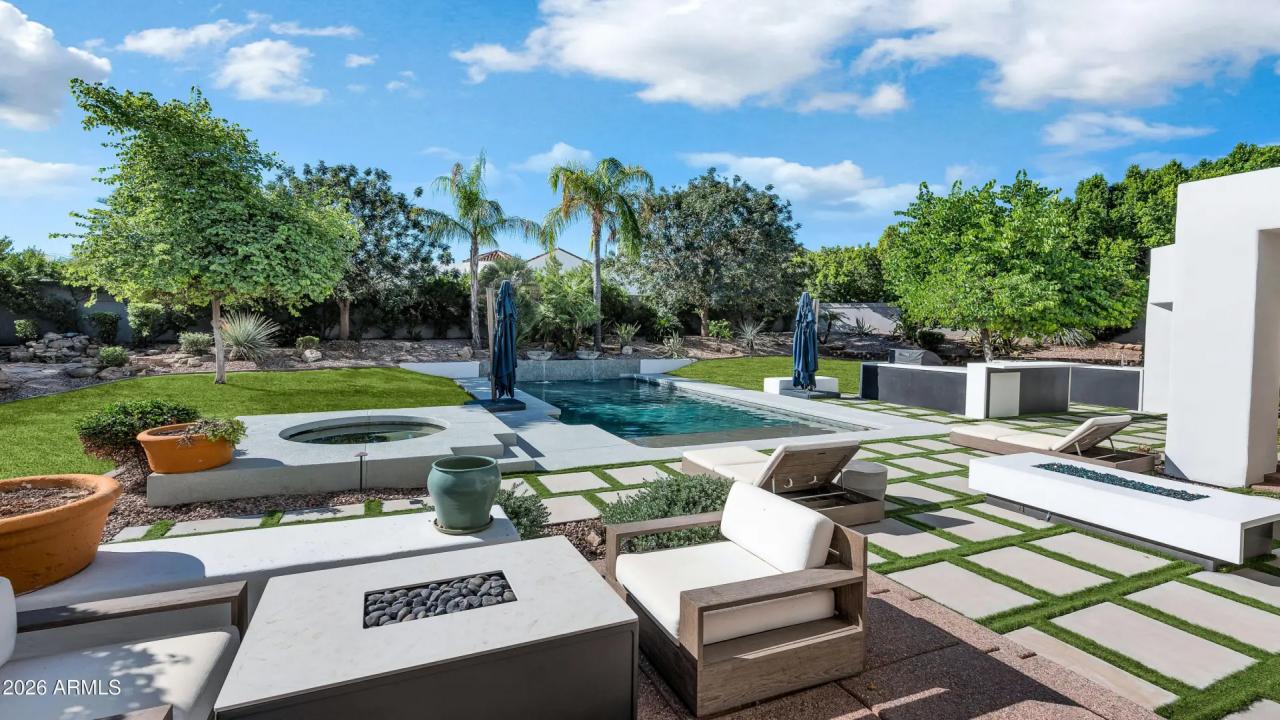 Real Estate Picture 37