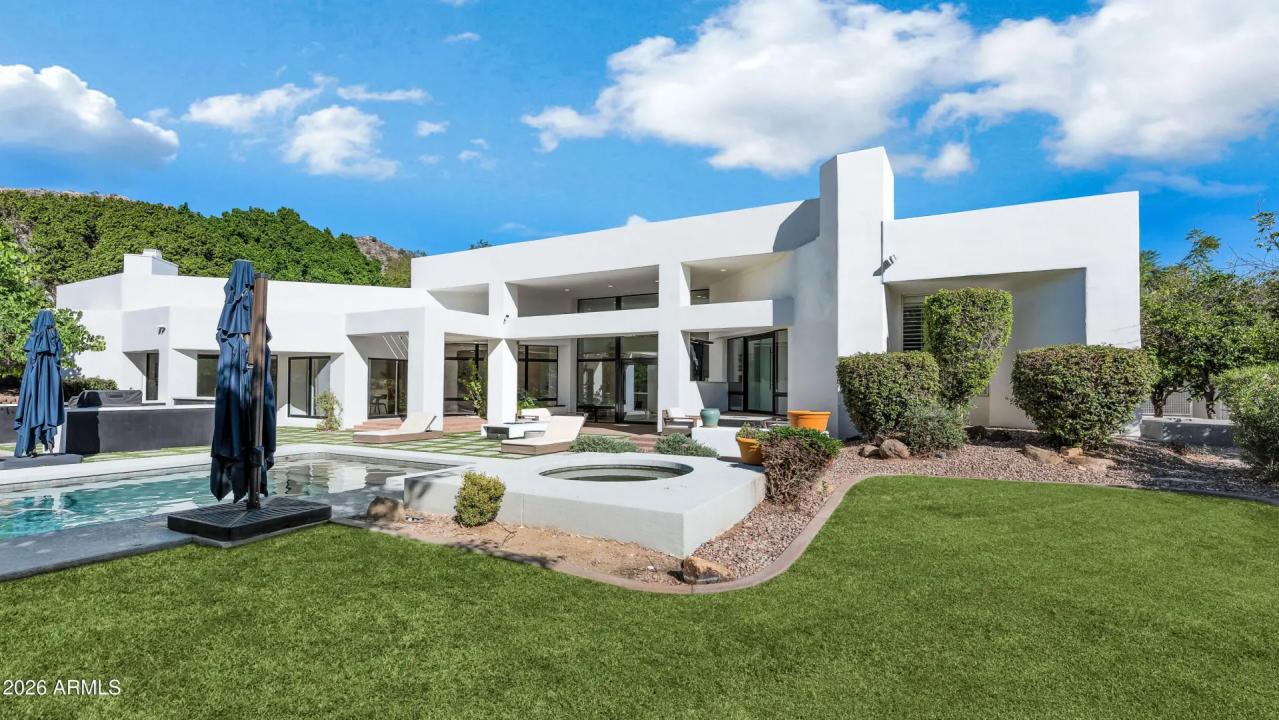 Real Estate Picture 38