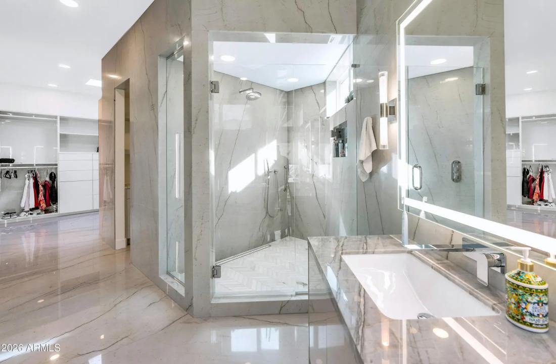Real Estate Picture 25