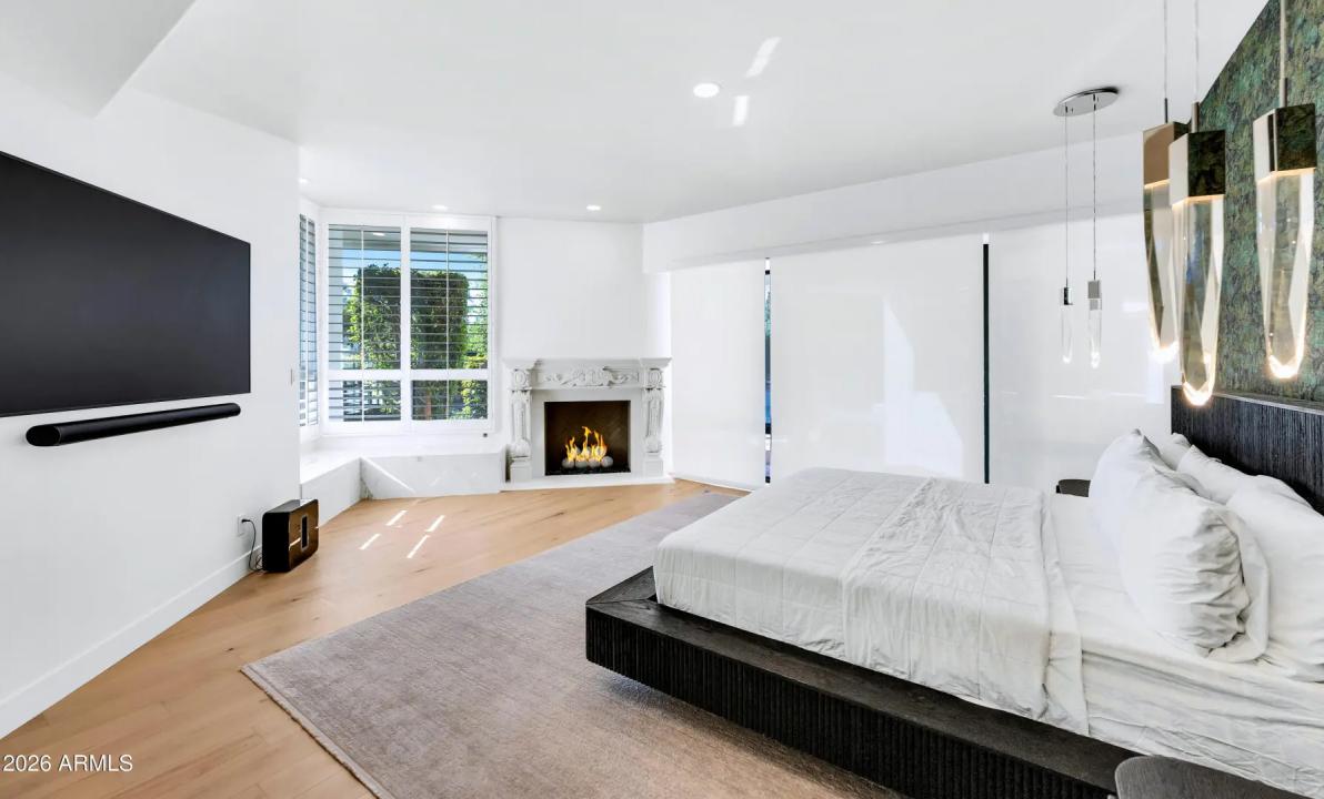 Real Estate Picture 22