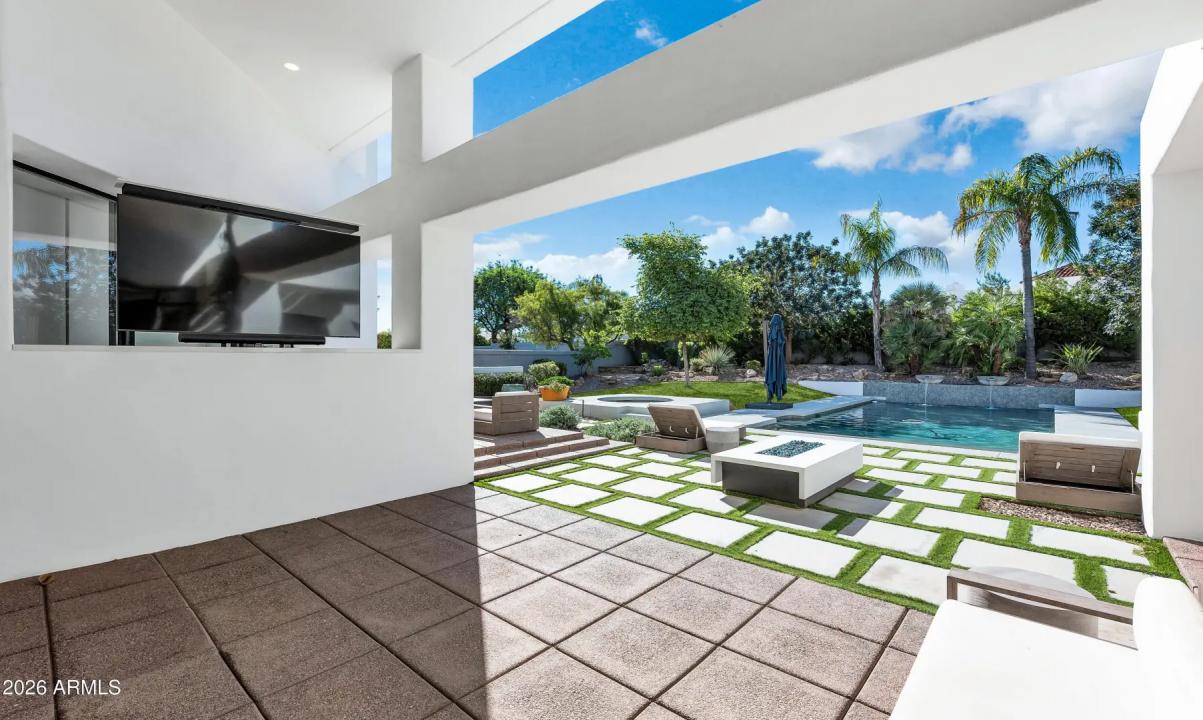 Real Estate Picture 34