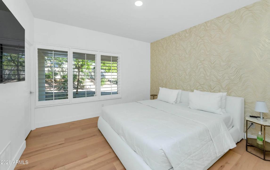 Real Estate Picture 27