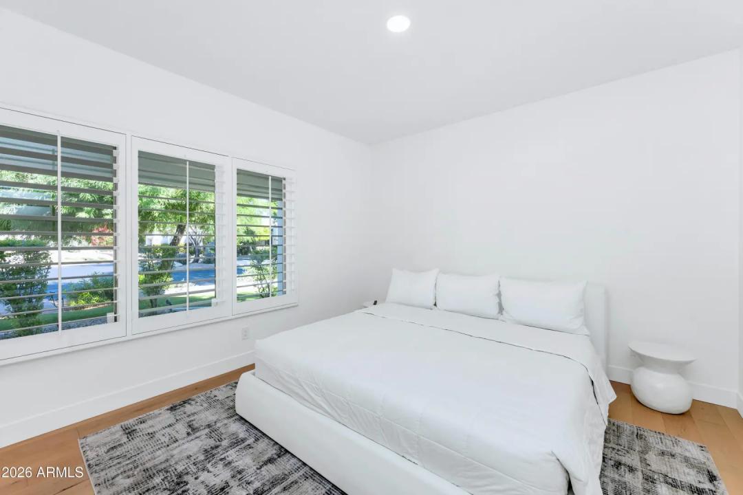 Real Estate Picture 31