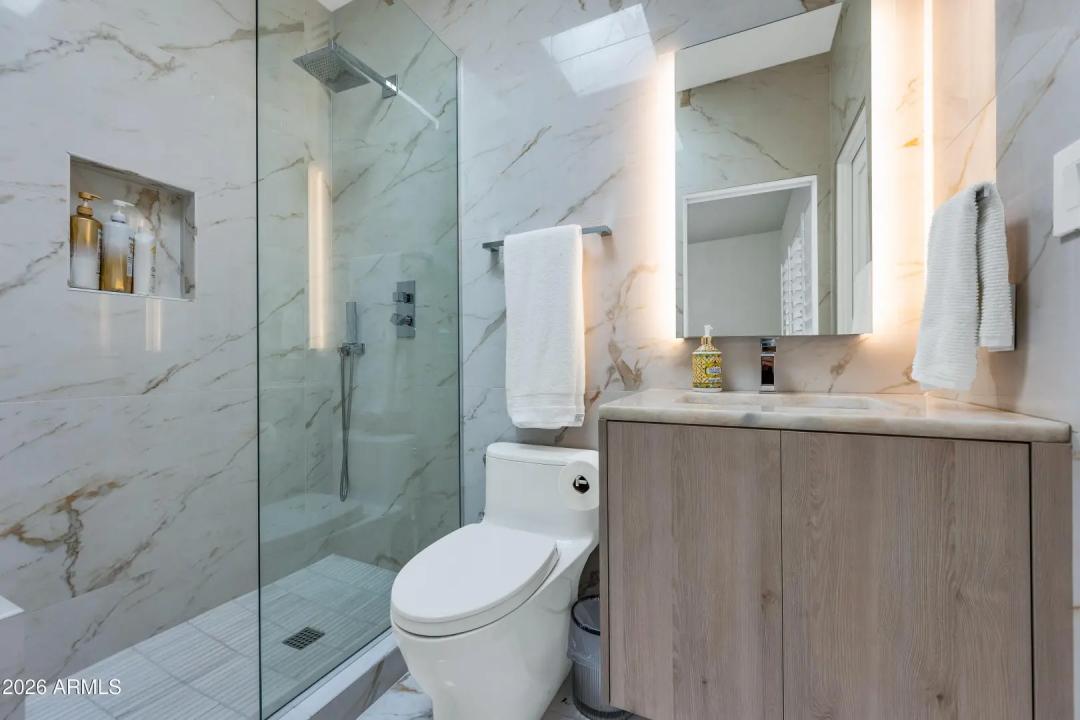 Real Estate Picture 32
