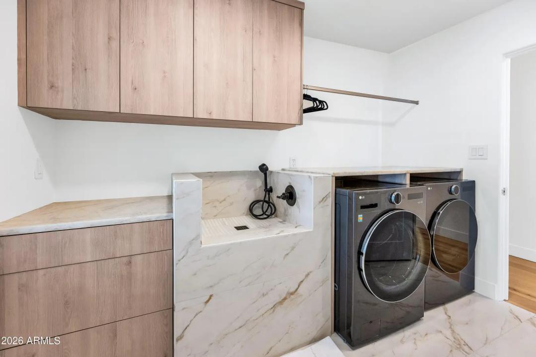 Real Estate Picture 33