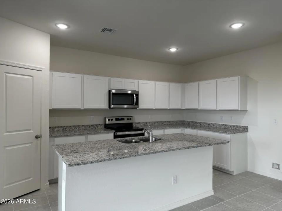 Real Estate Picture 2