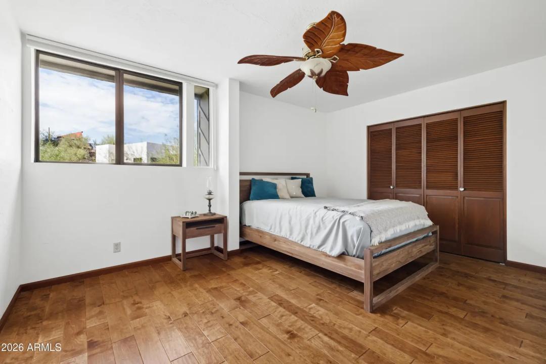 Real Estate Picture 37
