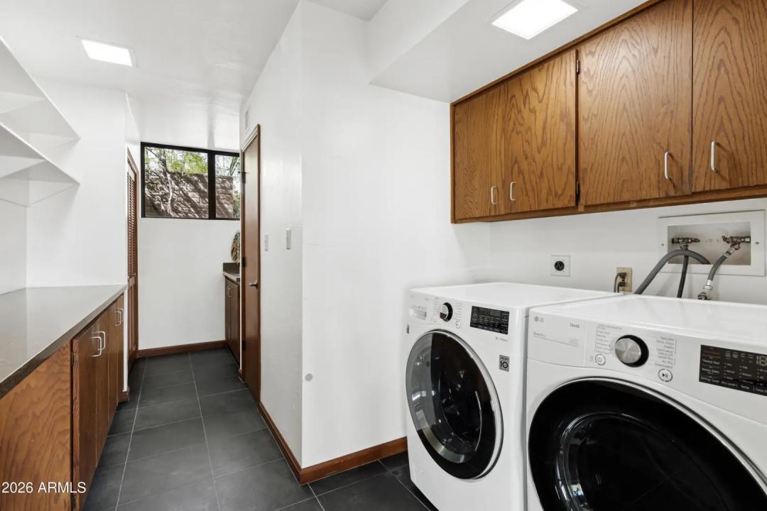 Real Estate Picture 43