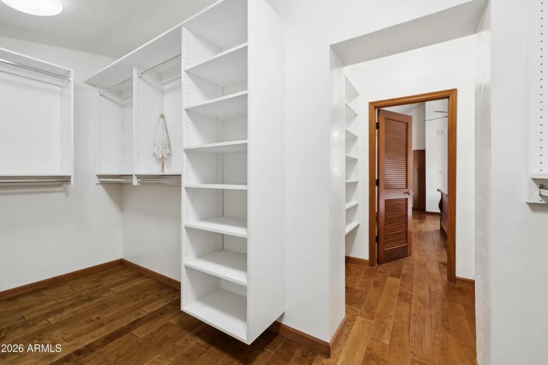 Real Estate Picture 25