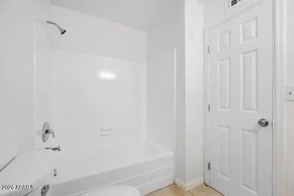 Real Estate Picture 25