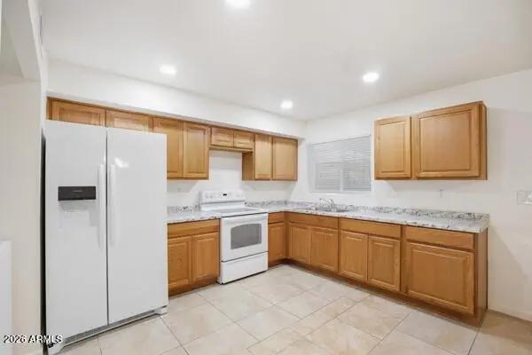 Real Estate Picture 12