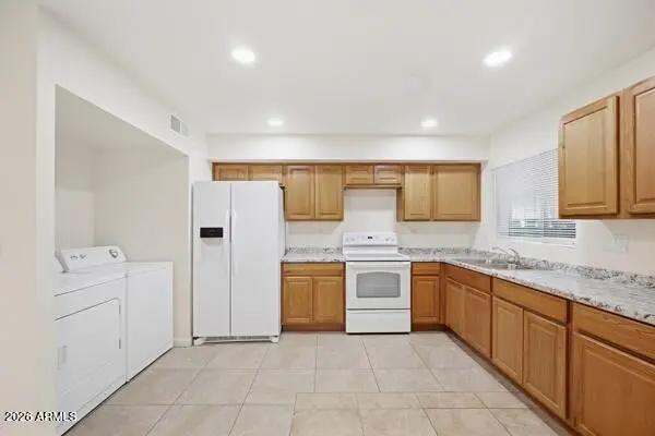 Real Estate Picture 11