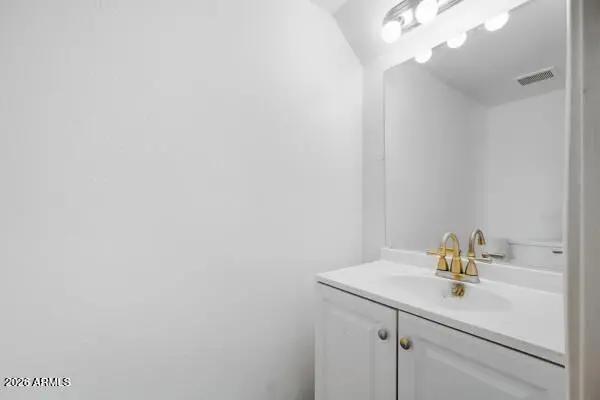 Real Estate Picture 7