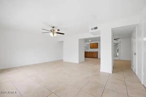 Real Estate Picture 4