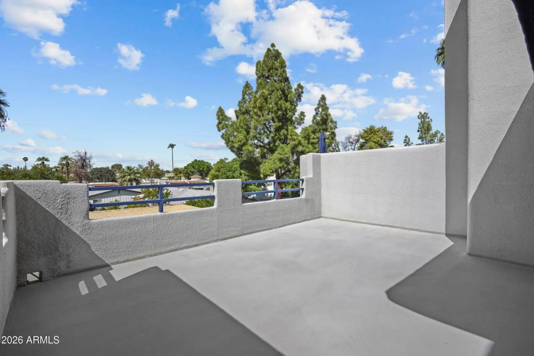 Real Estate Picture 15