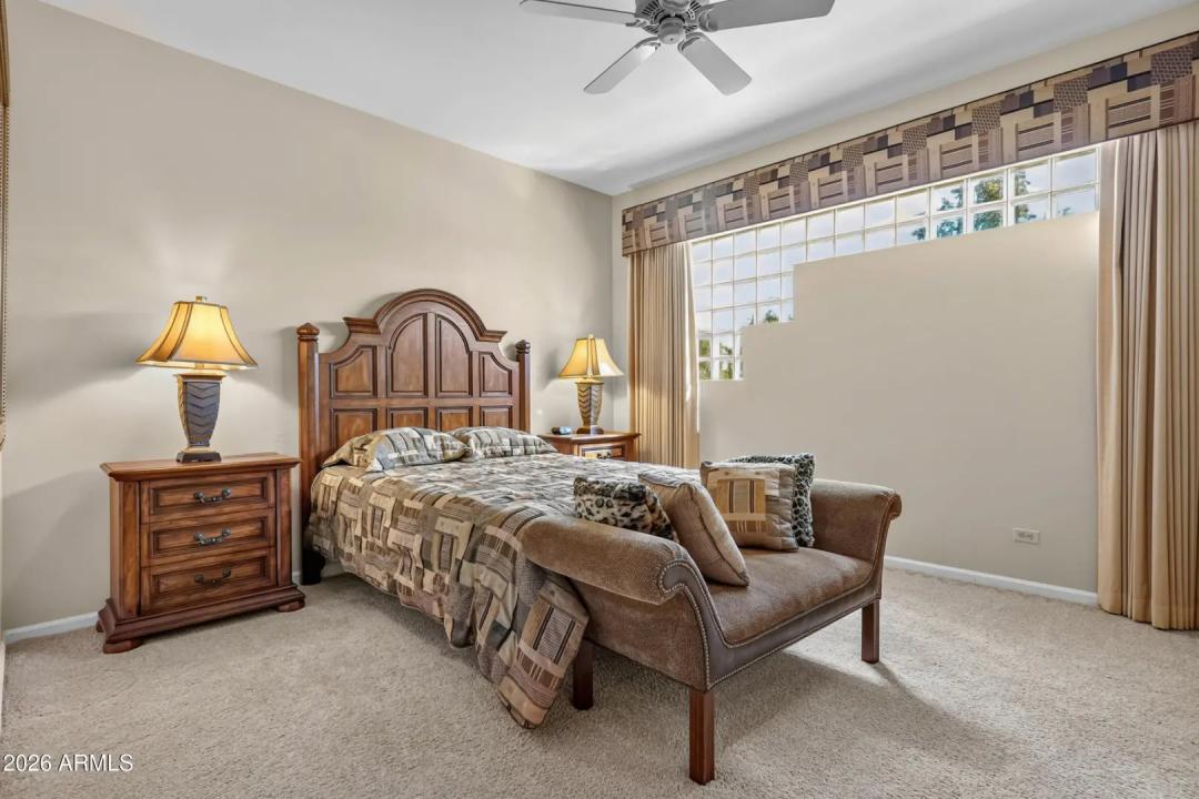Real Estate Picture 17