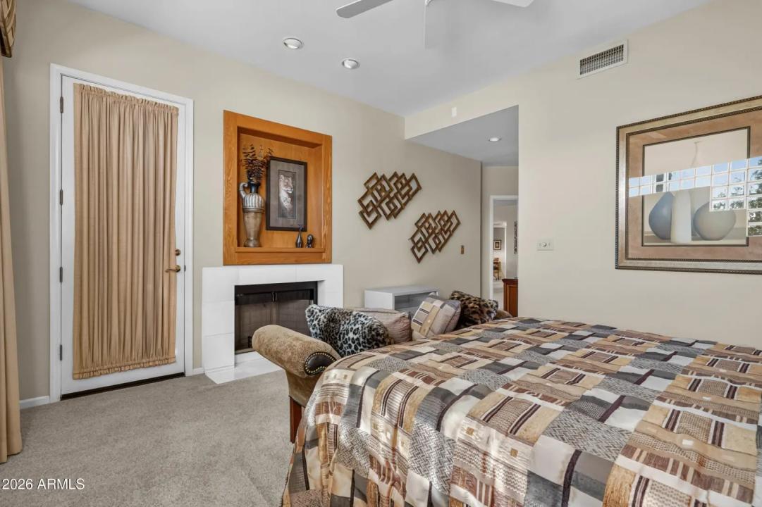 Real Estate Picture 18