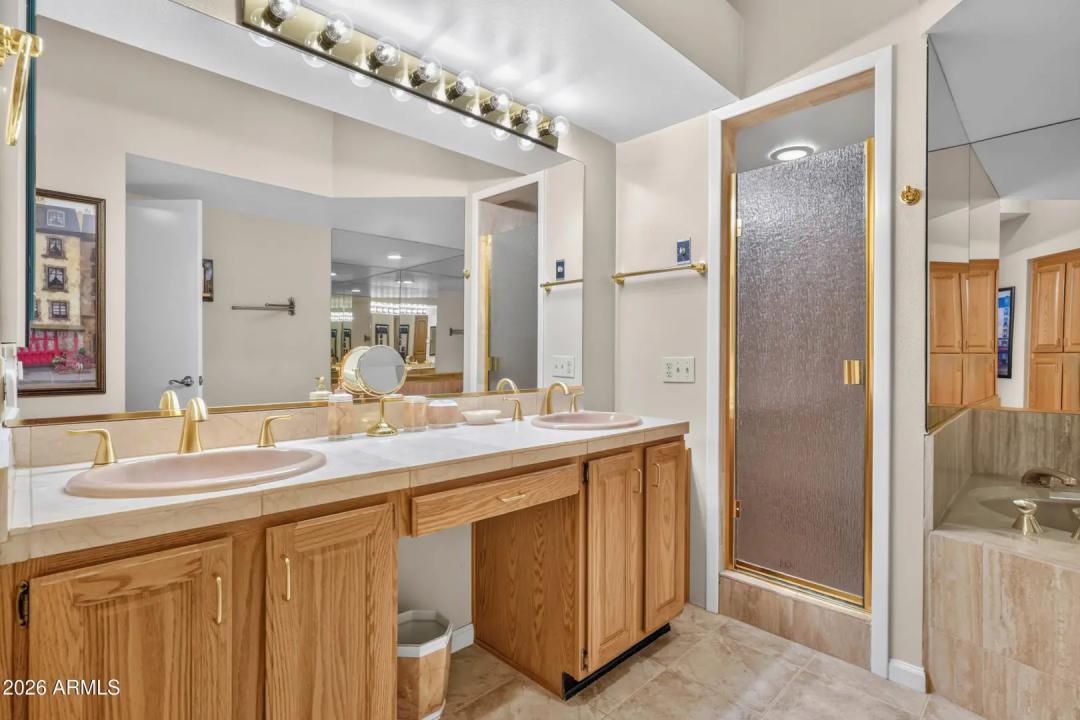 Real Estate Picture 19