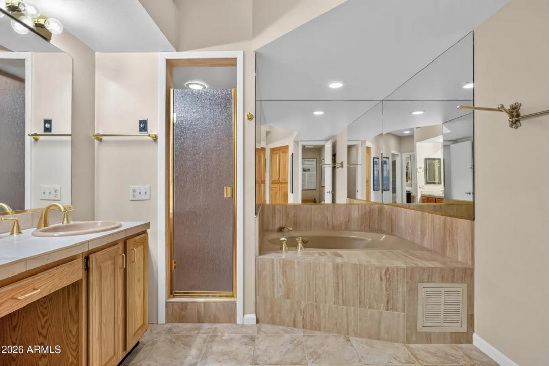 Real Estate Picture 20