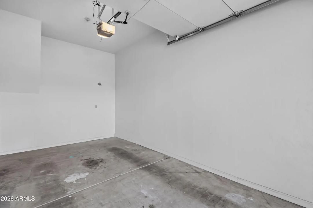 Real Estate Picture 28