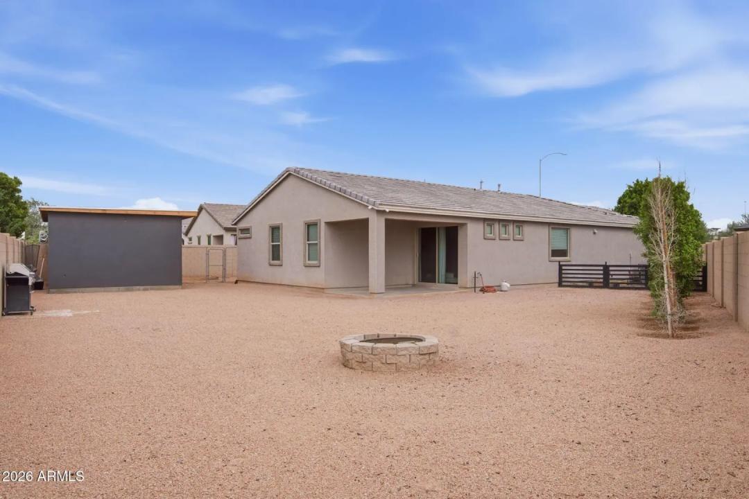 Real Estate Picture 20