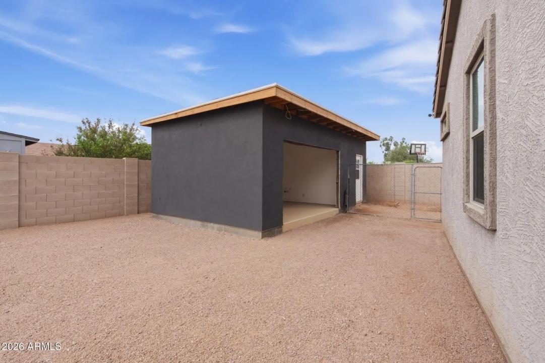 Real Estate Picture 21