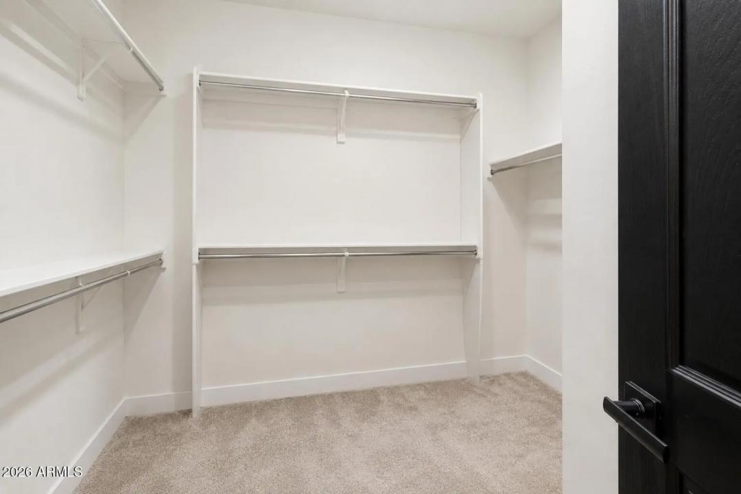 Real Estate Picture 14
