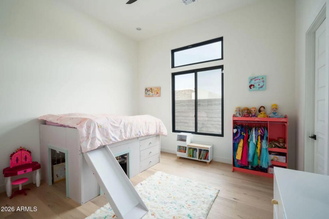 Real Estate Picture 27