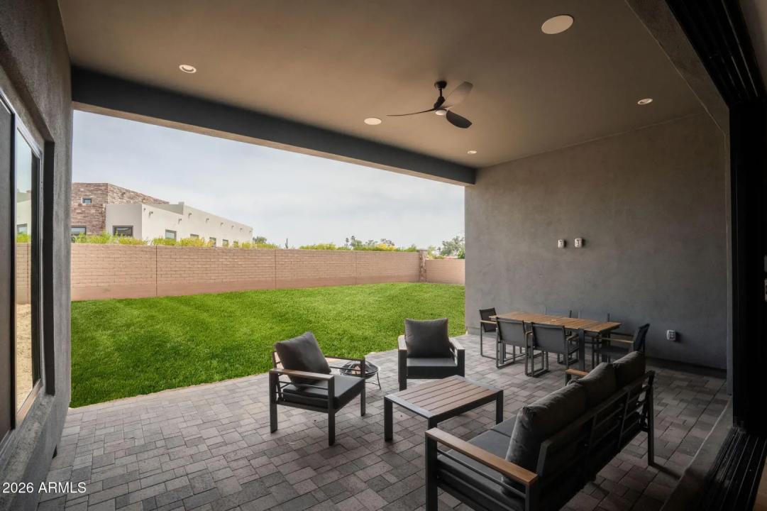 Real Estate Picture 33