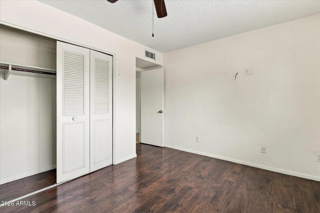 Real Estate Picture 21