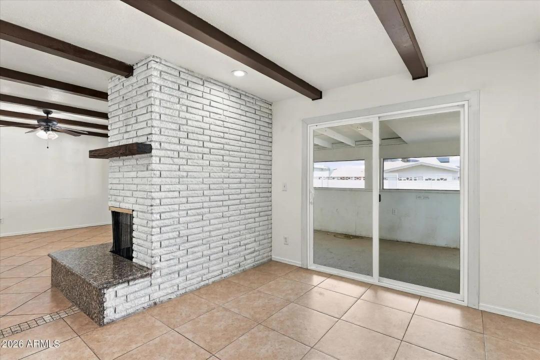 Real Estate Picture 16