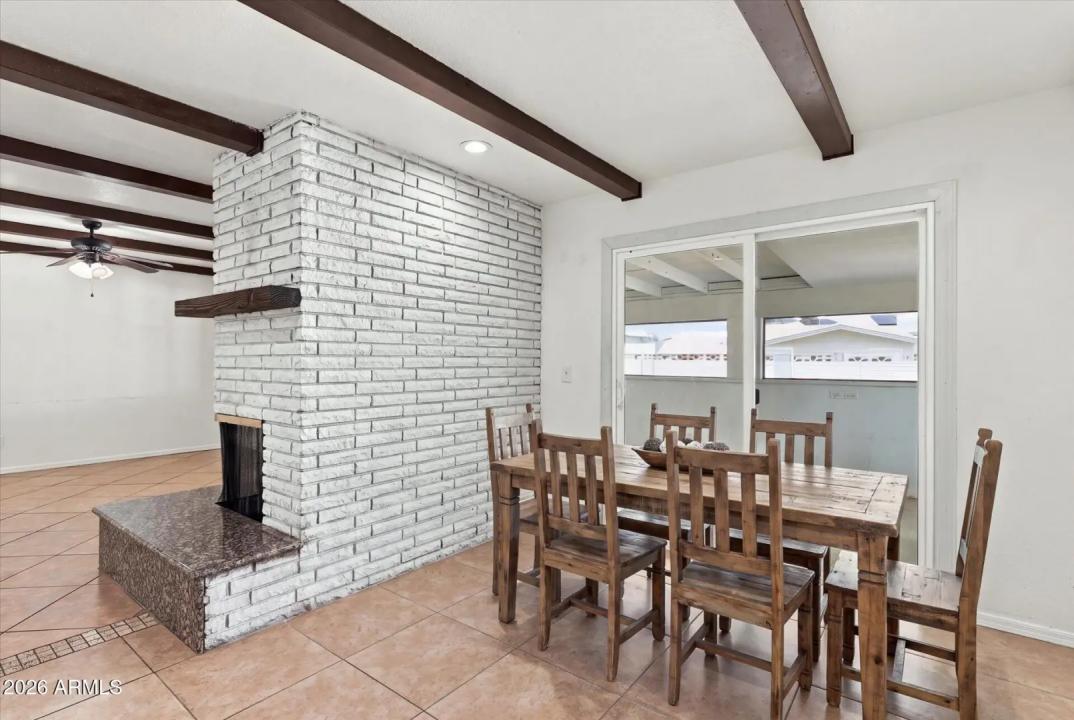 Real Estate Picture 15