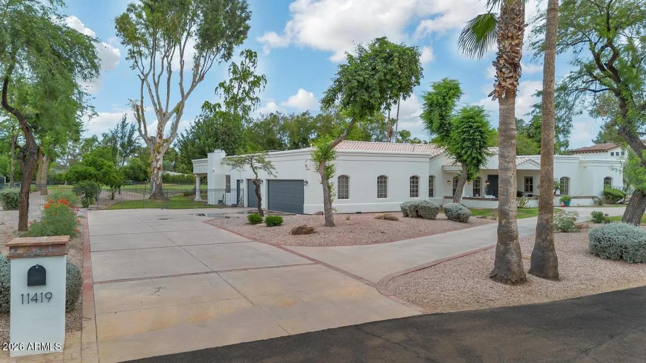 Real Estate Picture 3