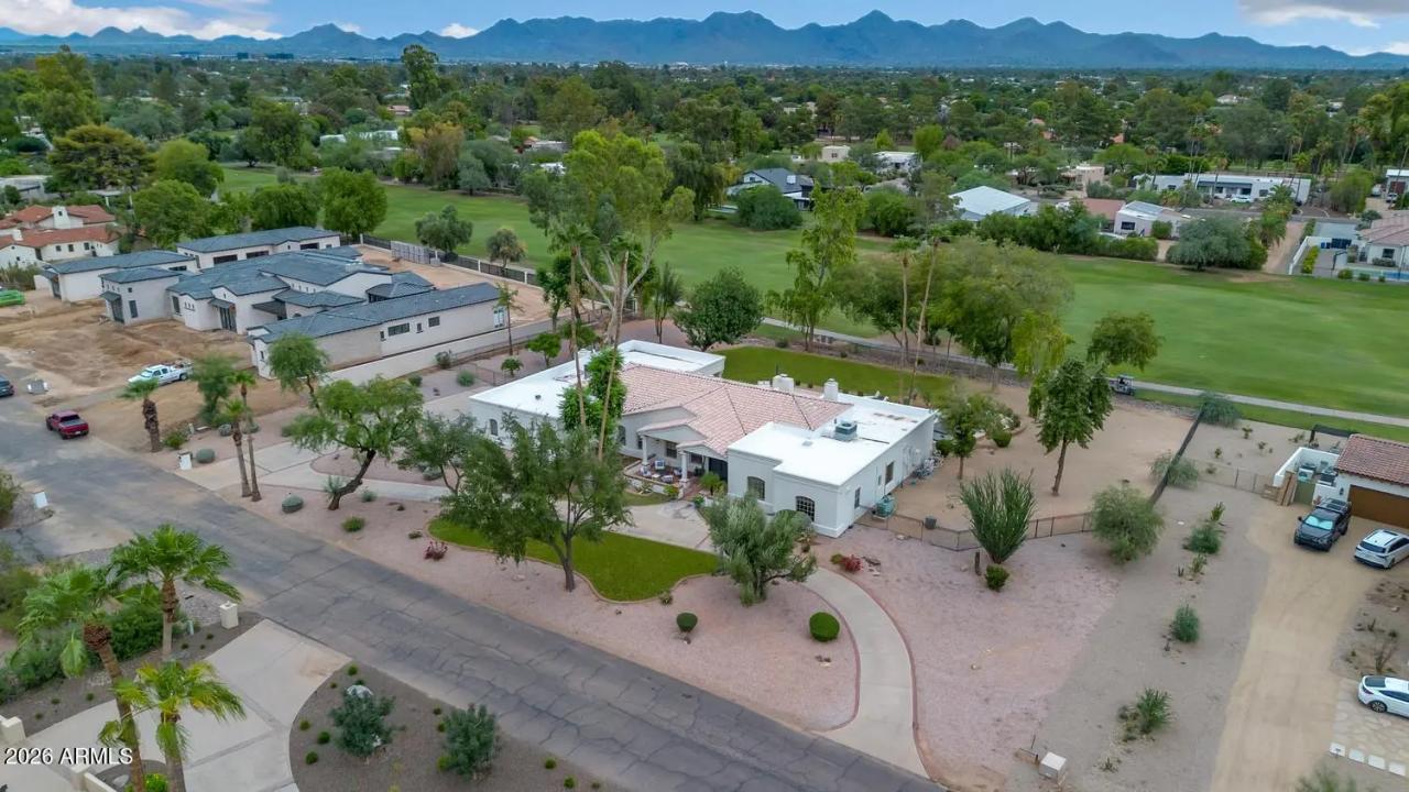 Real Estate Picture 5