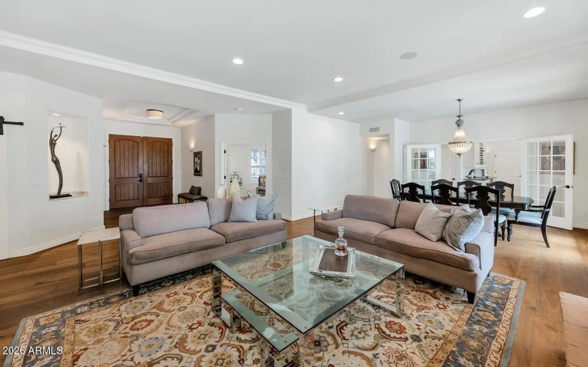 Real Estate Picture 9