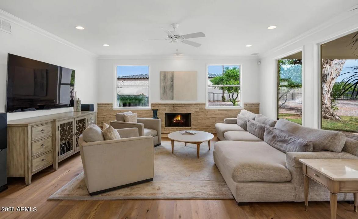 Real Estate Picture 21
