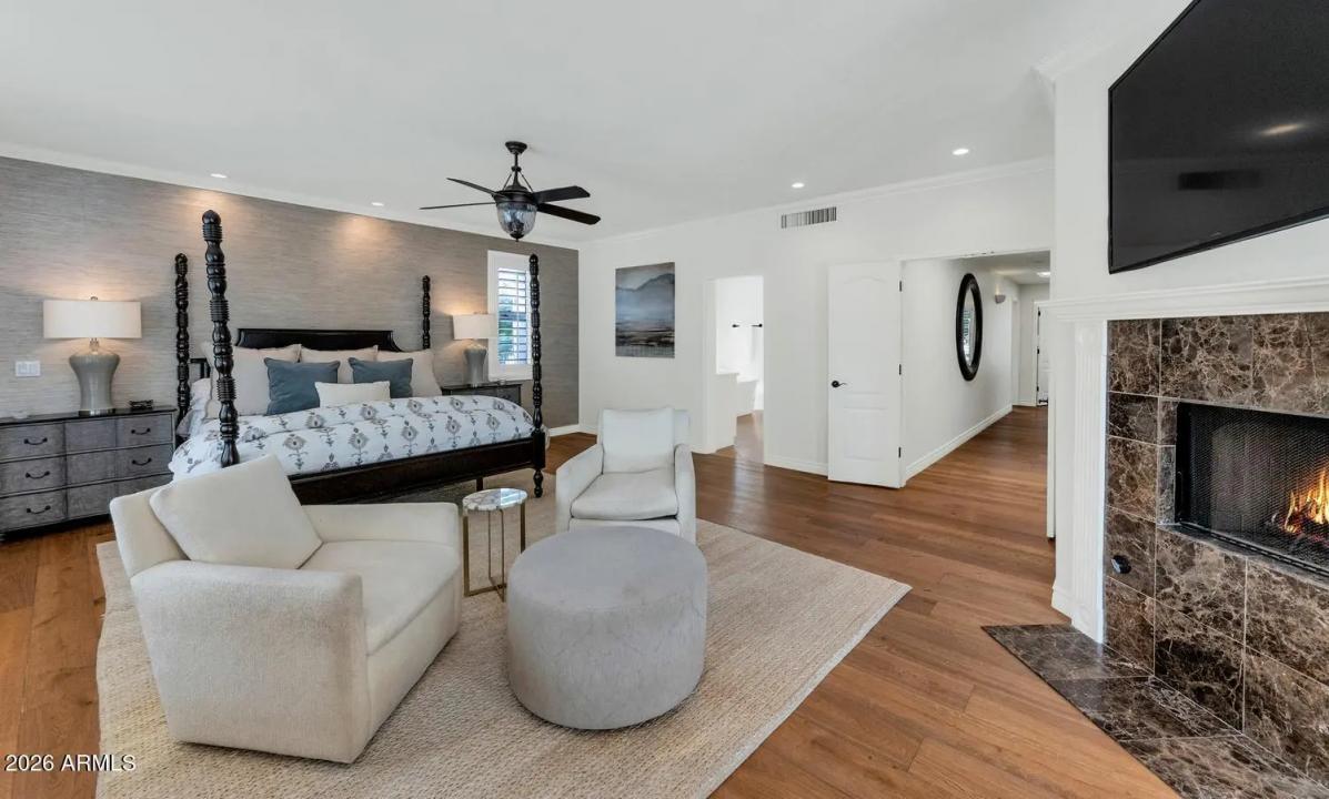 Real Estate Picture 25