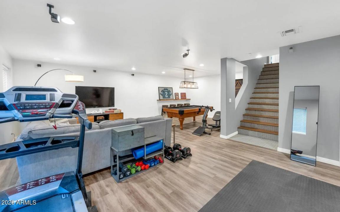 Real Estate Picture 37