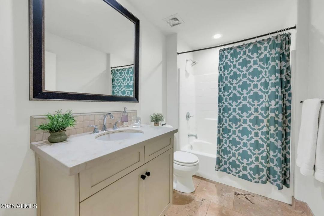 Real Estate Picture 40