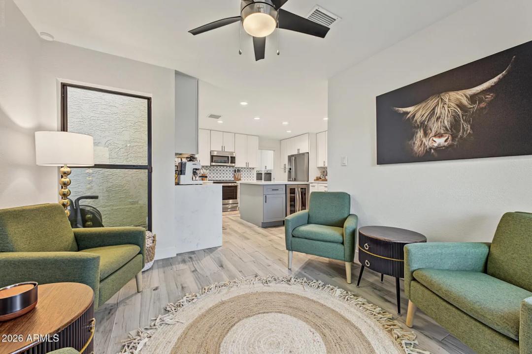 Real Estate Picture 9