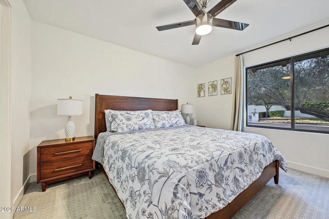 Real Estate Picture 25