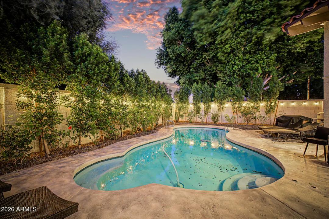 Real Estate Picture 33
