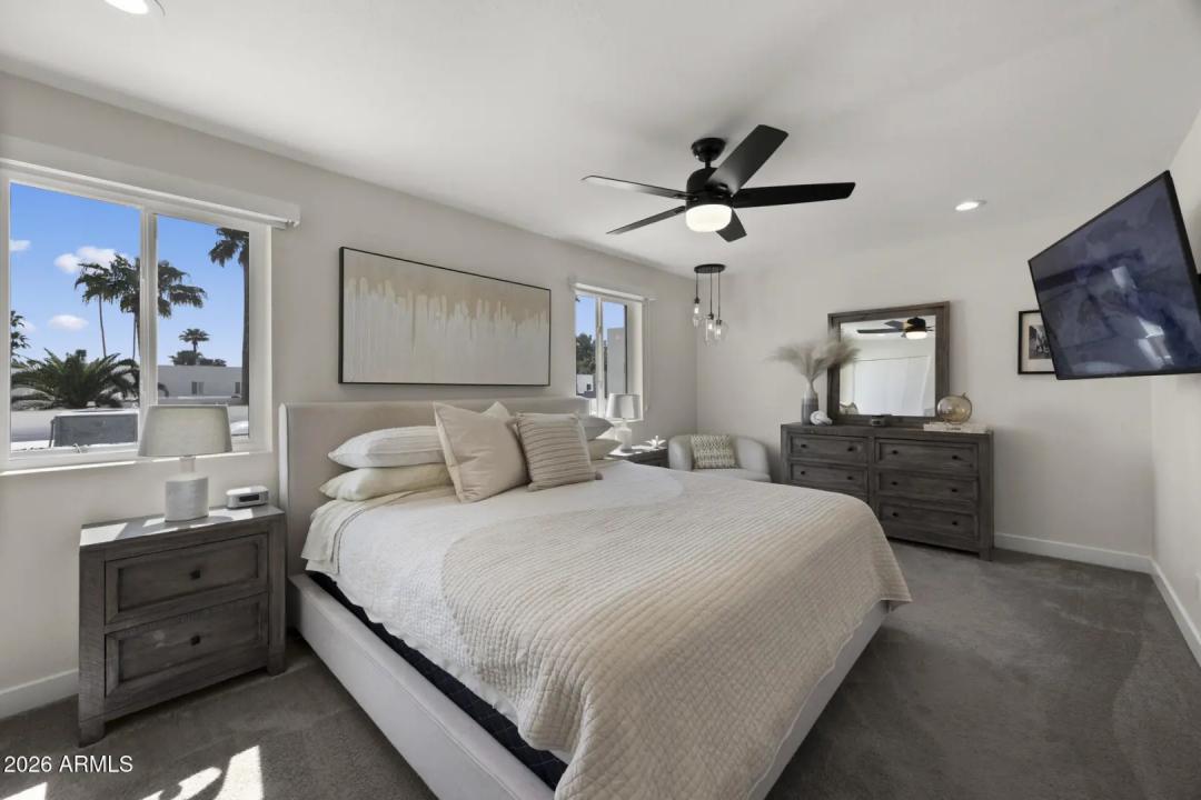 Real Estate Picture 18