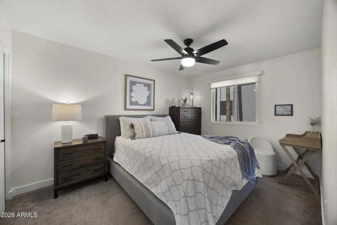 Real Estate Picture 23